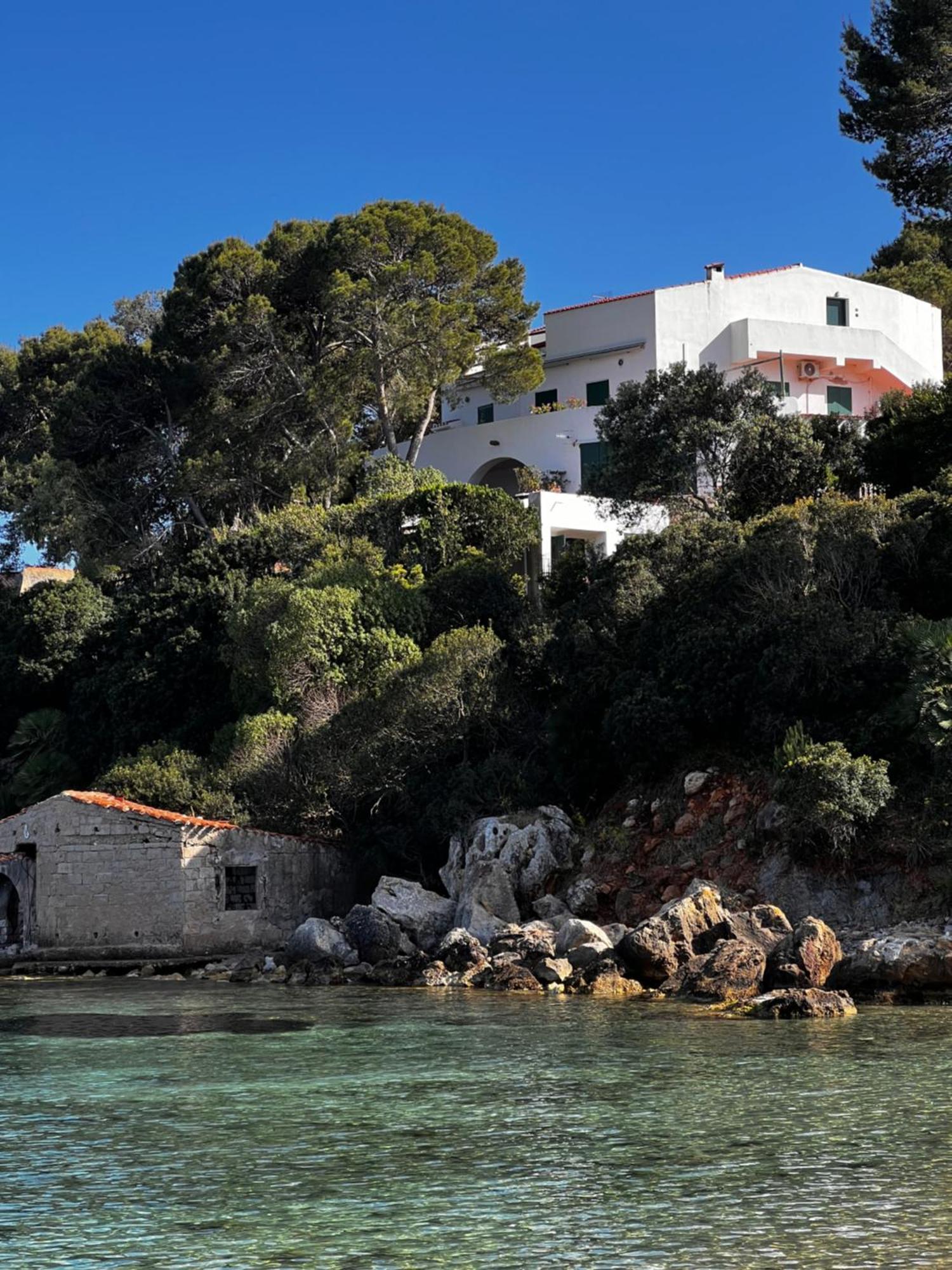 Darrere Del Port Couette-café Alghero